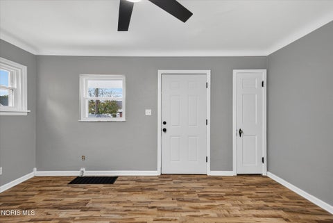 Tiny photo for 4705 Burnham Avenue, Toledo, OH 43612 (MLS # 10014747)