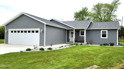 Photo of 410 N Park Lane, Pioneer, OH 43554 (MLS # 10007726)