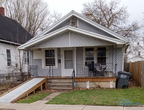 Homes For Sale - 1215 Woodstock Avenue<br/> Lucas County, Toledo, OH 43607