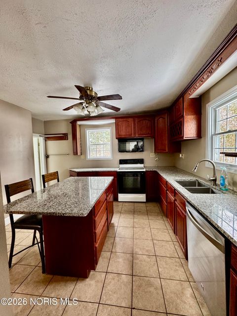 Tiny photo for 608 Holgate Avenue, Defiance, OH 43512 (MLS # 10003605)