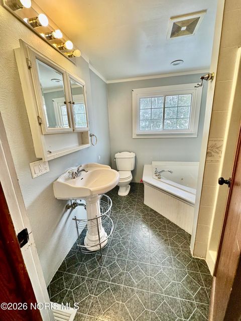 Tiny photo for 608 Holgate Avenue, Defiance, OH 43512 (MLS # 10003605)