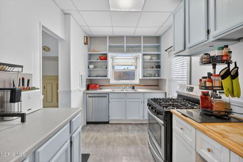 Tiny photo for 5521 304th Street, Toledo, OH 43611 (MLS # 10005432)