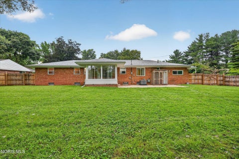 Tiny photo for 2026 Sandringham Drive, Toledo, OH 43615 (MLS # 10013063)