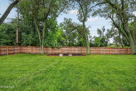 Tiny photo for 2026 Sandringham Drive, Toledo, OH 43615 (MLS # 10013063)