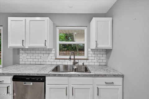 Tiny photo for 2026 Sandringham Drive, Toledo, OH 43615 (MLS # 10013063)
