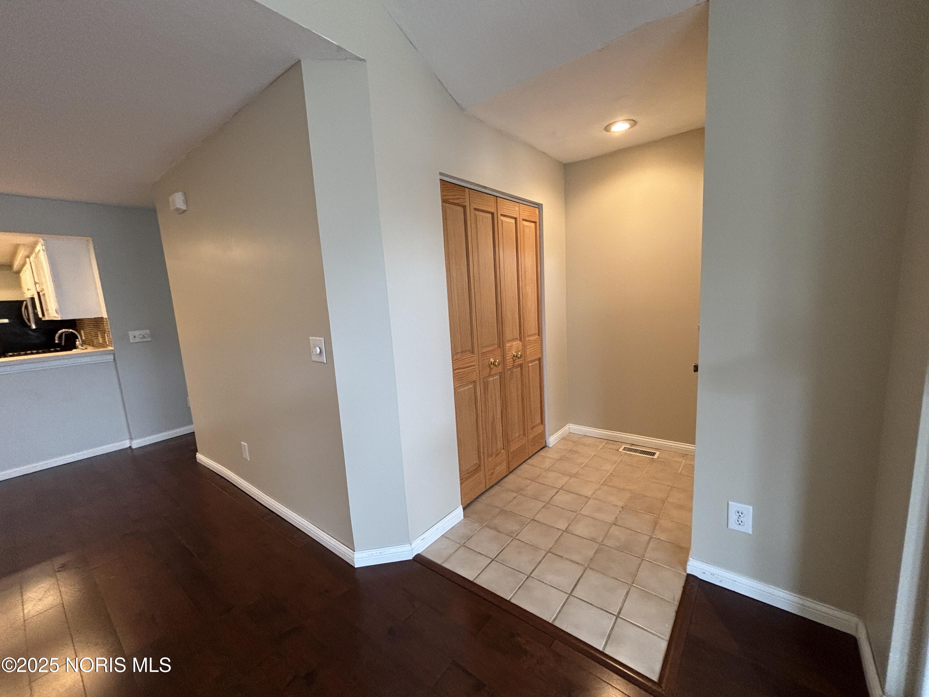 2245 Fox Run Circle