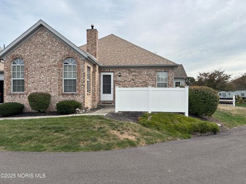 2245 Fox Run Circle Findlay OH 45840