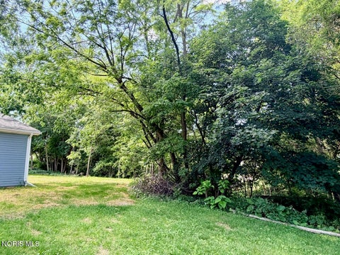 Tiny photo for 111 Oswalt Street, Antwerp, OH 45813 (MLS # 10009148)