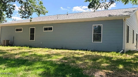 Tiny photo for 111 Oswalt Street, Antwerp, OH 45813 (MLS # 10009148)