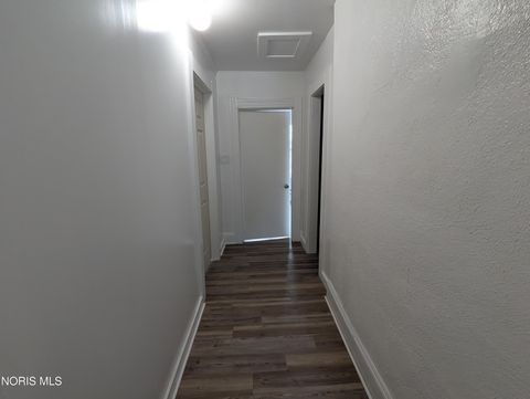 Tiny photo for 106 E Hudson Street, Toledo, OH 43608 (MLS # 10004780)