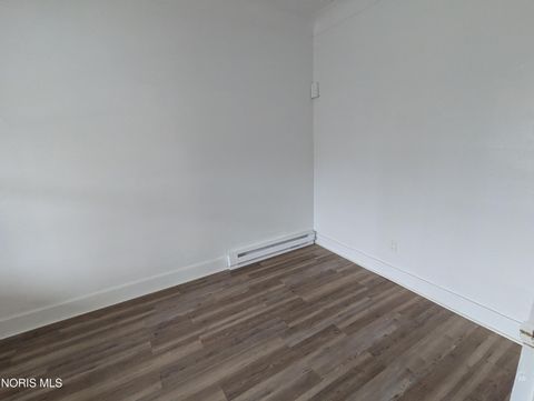 Tiny photo for 106 E Hudson Street, Toledo, OH 43608 (MLS # 10004780)