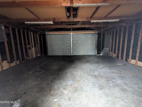 Tiny photo for 106 E Hudson Street, Toledo, OH 43608 (MLS # 10004780)