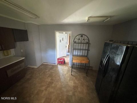 Tiny photo for 1324 Felt Street, Toledo, OH 43605 (MLS # 10010136)