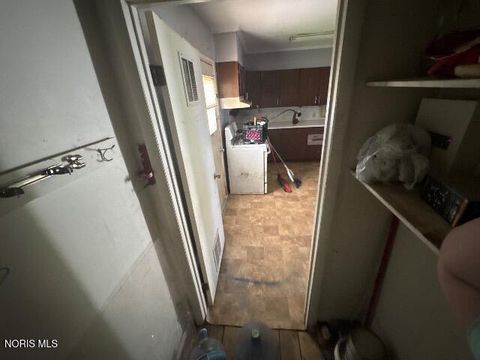 Tiny photo for 1324 Felt Street, Toledo, OH 43605 (MLS # 10010136)