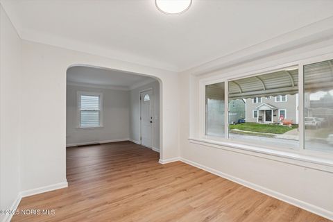 Tiny photo for 4341 Lyman Avenue, Toledo, OH 43612 (MLS # 10001946)