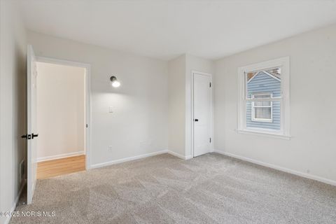 Tiny photo for 4341 Lyman Avenue, Toledo, OH 43612 (MLS # 10001946)