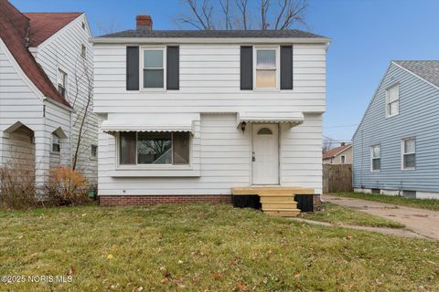 Tiny photo for 4341 Lyman Avenue, Toledo, OH 43612 (MLS # 10001946)