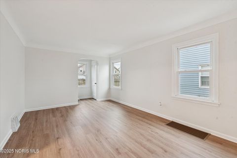 Tiny photo for 4341 Lyman Avenue, Toledo, OH 43612 (MLS # 10001946)