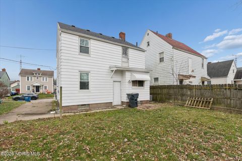 Tiny photo for 4341 Lyman Avenue, Toledo, OH 43612 (MLS # 10001946)
