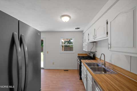 Tiny photo for 201 Marshall Drive, Swanton, OH 43558 (MLS # 10011338)