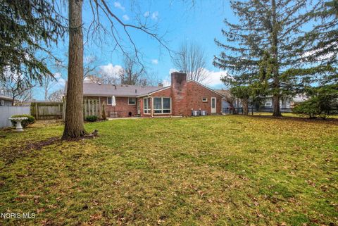 Tiny photo for 3158 Oak Grove Place, Toledo, OH 43613 (MLS # 10004328)