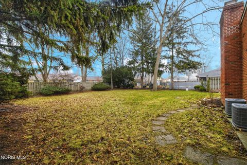 Tiny photo for 3158 Oak Grove Place, Toledo, OH 43613 (MLS # 10004328)