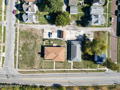Tiny photo for 611 Miami Street, Toledo, OH 43605 (MLS # 10000432)