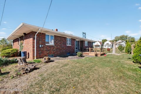 Tiny photo for 611 Miami Street, Toledo, OH 43605 (MLS # 10000432)