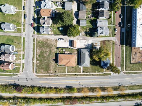 Tiny photo for 611 Miami Street, Toledo, OH 43605 (MLS # 10000432)