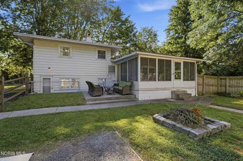 Tiny photo for 2401 Vaness Drive, Toledo, OH 43615 (MLS # 10011511)