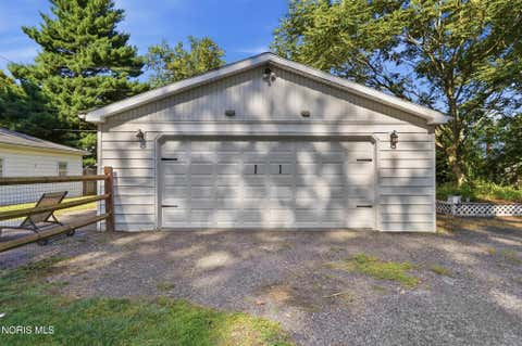 Tiny photo for 2401 Vaness Drive, Toledo, OH 43615 (MLS # 10011511)