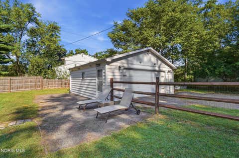 Tiny photo for 2401 Vaness Drive, Toledo, OH 43615 (MLS # 10011511)