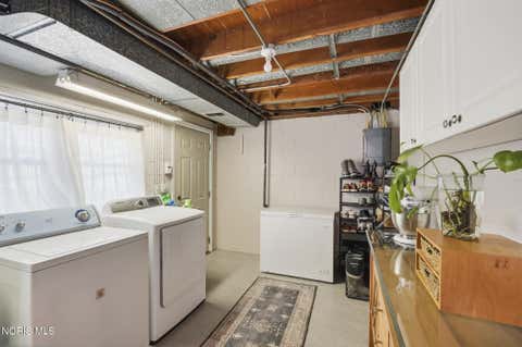 Tiny photo for 2401 Vaness Drive, Toledo, OH 43615 (MLS # 10011511)