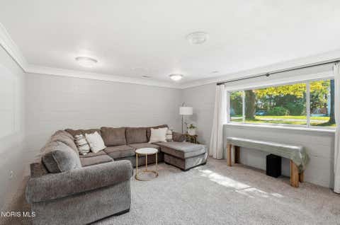 Tiny photo for 2401 Vaness Drive, Toledo, OH 43615 (MLS # 10011511)