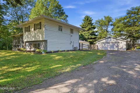 Tiny photo for 2401 Vaness Drive, Toledo, OH 43615 (MLS # 10011511)