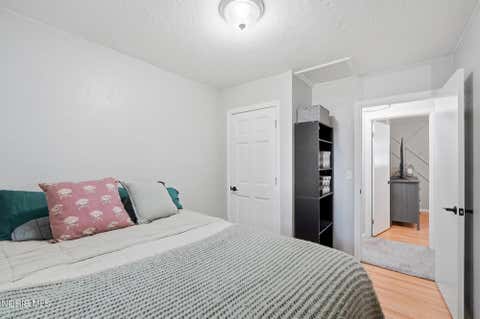 Tiny photo for 2401 Vaness Drive, Toledo, OH 43615 (MLS # 10011511)