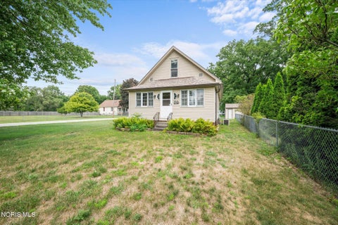 Tiny photo for 6034 Whiteford Road, Sylvania, OH 43560 (MLS # 10010839)