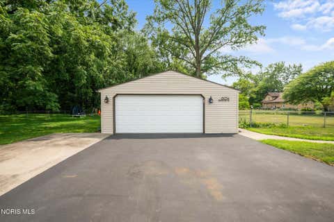 Tiny photo for 6034 Whiteford Road, Sylvania, OH 43560 (MLS # 10010839)