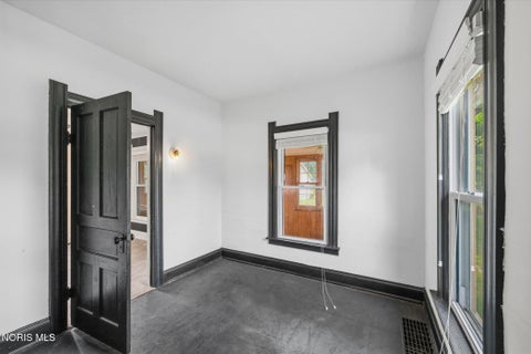 Tiny photo for 6034 Whiteford Road, Sylvania, OH 43560 (MLS # 10010839)