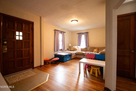 Tiny photo for 2627 108th Street, Toledo, OH 43611 (MLS # 10007176)