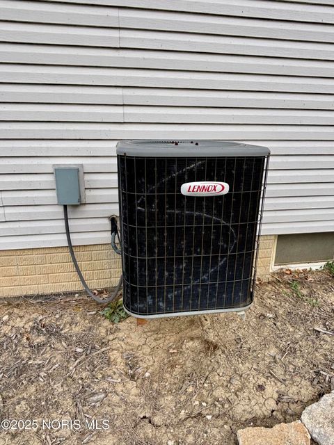 Tiny photo for 7105 N Elliston Trowbridge Road, Martin, OH 43445 (MLS # 10000522)