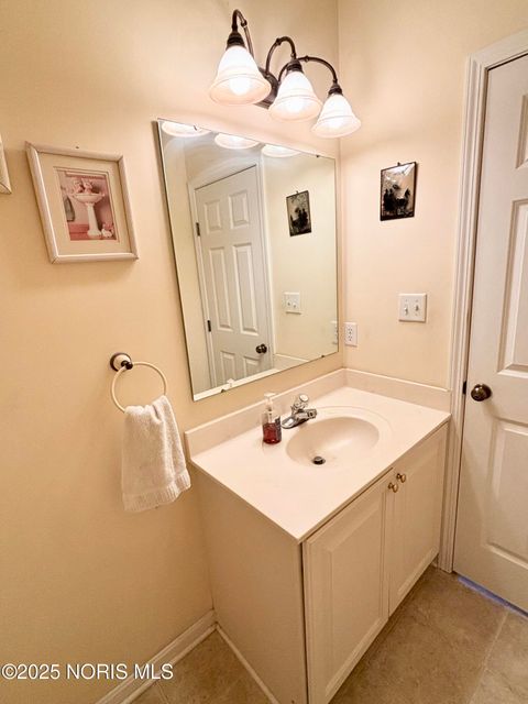 Tiny photo for 7105 N Elliston Trowbridge Road, Martin, OH 43445 (MLS # 10000522)