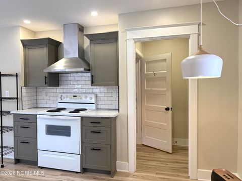 Tiny photo for 7105 N Curtice Street, Curtice, OH 43412 (MLS # 10003888)