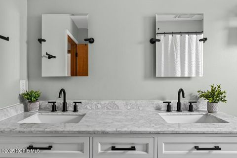 Tiny photo for 4158 Kingsmoor Drive, Toledo, OH 43613 (MLS # 10001986)