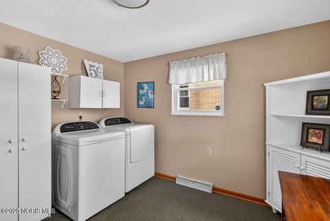 Tiny photo for 4158 Kingsmoor Drive, Toledo, OH 43613 (MLS # 10001986)