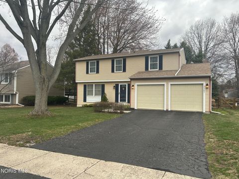 Photo of 2107 Bromford Road, Maumee, OH 43537 (MLS # 10005372)