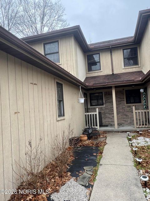 Tiny photo for 2757 Sweetbriar Court, Toledo, OH 43615 (MLS # 10003078)