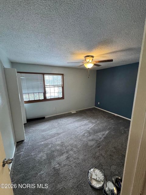 Photo of 2757 Sweetbriar Court, Toledo, OH 43615 (MLS # 10003078)