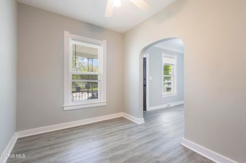 Tiny photo for 255 E Pearl Street, Toledo, OH 43608 (MLS # 10007155)