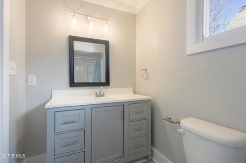 Tiny photo for 255 E Pearl Street, Toledo, OH 43608 (MLS # 10007155)